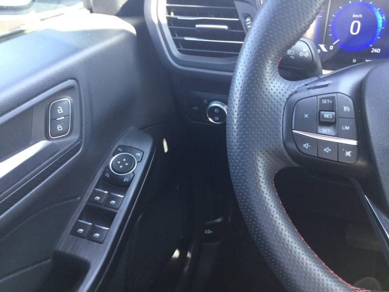 FORD Kuga d’occasion à vendre à AVIGNON chez SNMA (Photo 18)