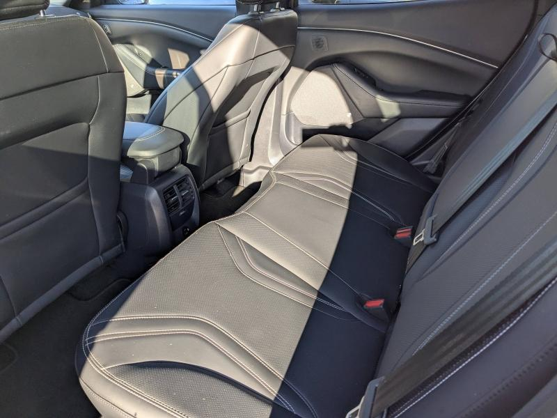 FORD Mustang Mach-E d’occasion à vendre à AVIGNON chez SNMA (Photo 9)