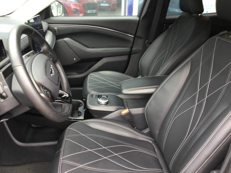 FORD Mustang Mach-E d’occasion à vendre à AVIGNON chez SNMA (Photo 8)